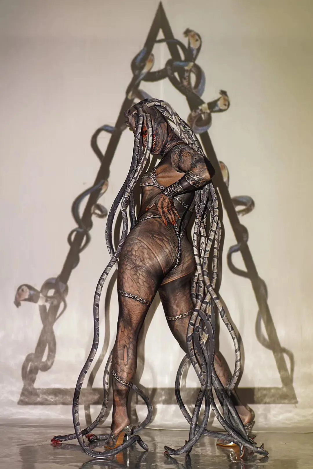 cosplay Halloween horror thriller alien serpentine lifelike jumpsuit