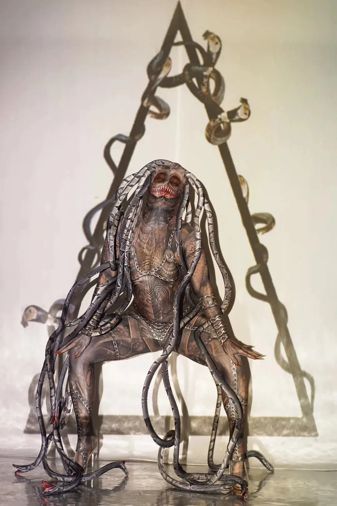 cosplay Halloween horror thriller alien serpentine lifelike jumpsuit