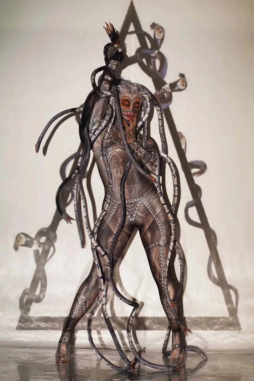 cosplay Halloween horror thriller alien serpentine lifelike jumpsuit