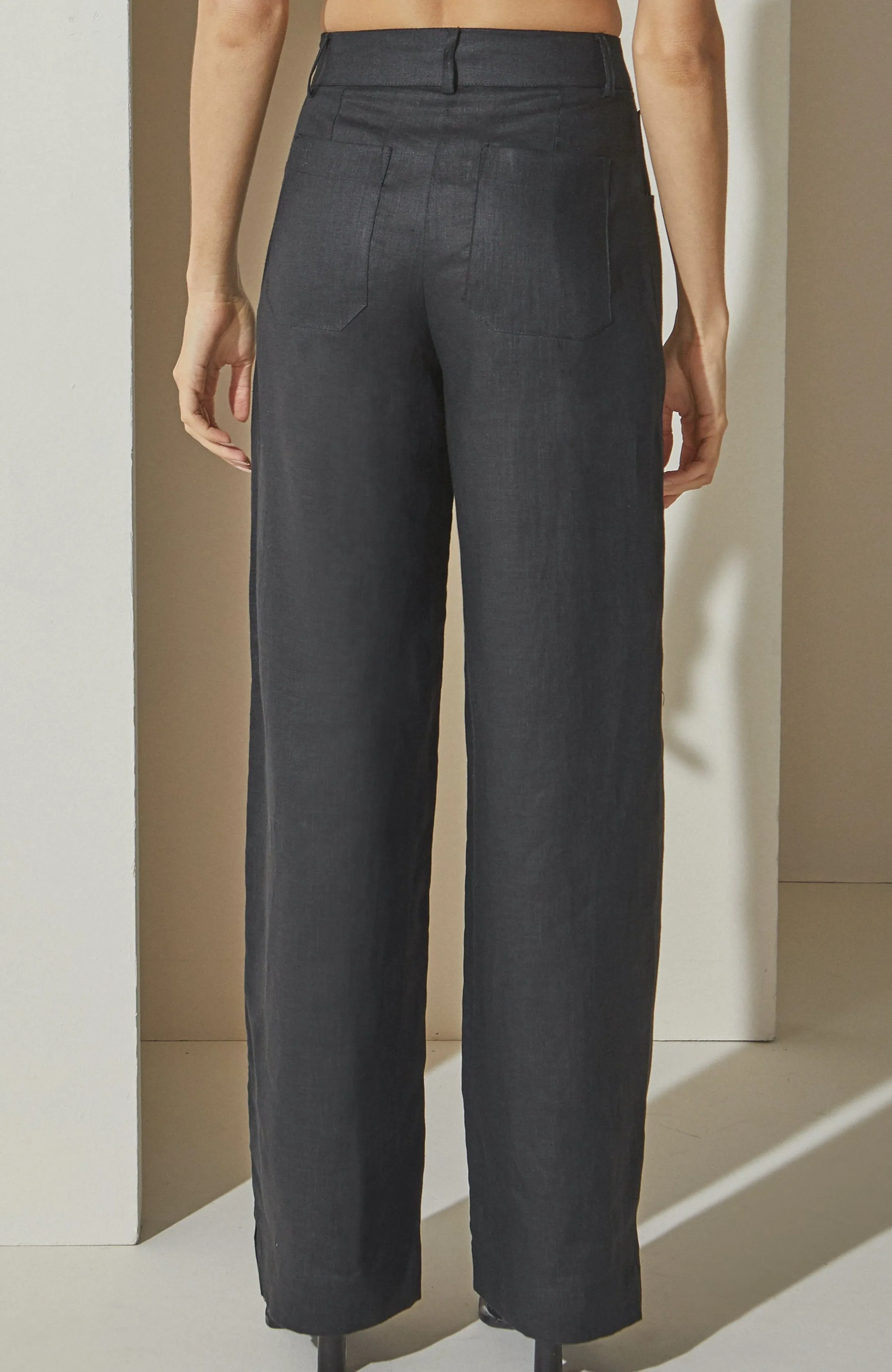 Lara Linen Pants in Black